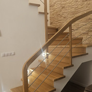 Medinių laiptų restauracija