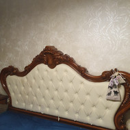 Reikia apvilkti miegamajame lovos sienelę