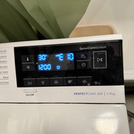 Sugedo skalbimo mašina