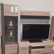 Reikalingas meistras surinkti sekciją