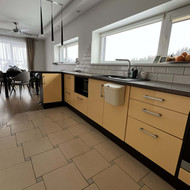 Ieškau baldininko, pakeisti virtuvės spinteles