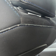 Autosalono dirbtinės odos taisymas