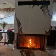 Ieskau kas apklijuotu židinį plytelėmis