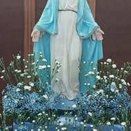 Bažnyčios puošimas pirmajai komunijai