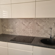 Ieškau baldininko, kuris galėtų pakeisti gartraukį ir stalviršį