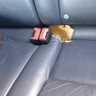 Reikia sutvarkyti Volvo XC60 2012m galinę sėdynę