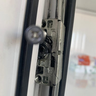 Plastikiniu duru remontas