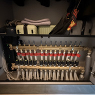 Ieškau santechniko (namo vamzdyno perdarymas (švarios dalies), siurblio ir negeležinimo pastatymas)