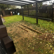 Reikalingos trinkelių klojimo su medžiagomis paslaugos