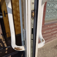 Plastikinių durų remontas