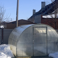 Šiltnamių surinkimas- reikia pakeisti polikarbonatinio šiltnamio 2 lakštus, 2100x6000x4