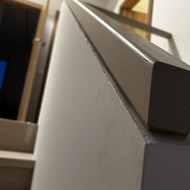 Gipsinio laiptų turėklo sutvarkymas