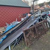 Šiukšliu ir metalo išvešimas