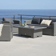 Reikia surinkti lauko baldus