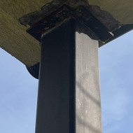 Ieškau gerų meistrų atstatyti pasėdusią balkono koloną