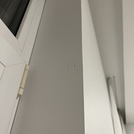 Sienos įdaužų tvarkymas