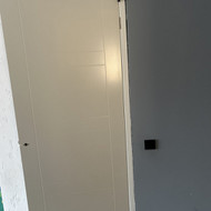 Reikia pagaminti paprastas vidaus duru 2 varcias su isfrezavimu spynai ir vyriams