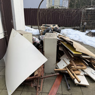 Reikia isvesti sia savaite statybines siuksles ir sofa