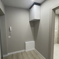 Baldininko paslaugos prieškambario spintelei