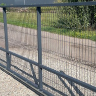 Stumdomų vartų gamyba