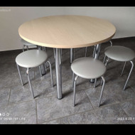 Baldų dažymas high gloss