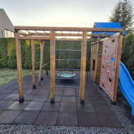 Reikia isrinkti, pervezti, vel surinkti zaidimu aikstele Vilniuje