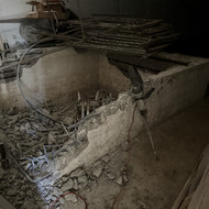 Betonines sieneles nukapojimas pneumatiniu kirtikliu