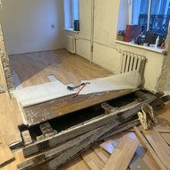 Medinių grindų konstrukcijos remontas