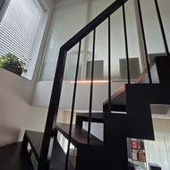 Medinių laiptų turėklų gamyba