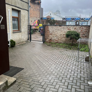 Sveiki, ieškau kas galėtų išvežti žemes adresu Ožeškienės g. 21C