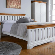 Natūralios medienos balta lova 180x200