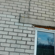 Skyla mūro siena ,reikia gerų meistrų