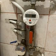 Santechnikos darbai kriauklės įrengimas ir sklendžių keitimas