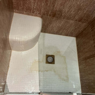 Dušo kabinos plytelių perklojimas