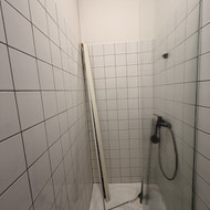 Plytelių klijavimas, trapo įrengimas