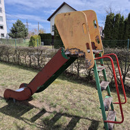 Vaikų žaidimų aikštelės naikinimas, vejos įrengimas vietoj smėlio dėžės