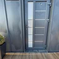 Lauko durų keitimas