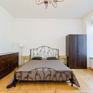 Grindų šlifavimas ir dažymas