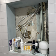 Reikia pagaminti vonios spintelę