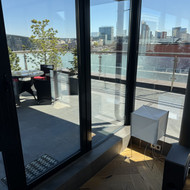 Stiklo pleveles nuemimas