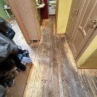 Laminato klijimas, grindjuosčių montavimas