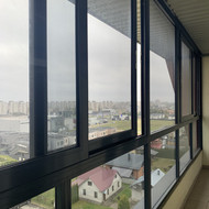 Panoraminių balkono langų valymas