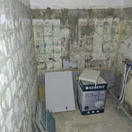 Vonios kambario įrengimas (plytelių klojimas)