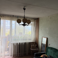 Reikia sutvarkyti angokraščius, pravesti kambaryje naujai elektros laidus