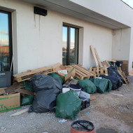 Reikia išvežti šiukšles po namų įsirengimo