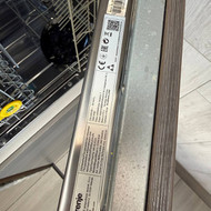 Indaplovės durelės krenta žemyn