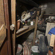 Šiukšlių išvežimas iš rūsio Vilniuje