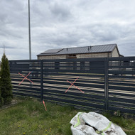 Tvoros stulpo ir segmentų išmontavimas/iškasimas; vėliau - sutvarkymas