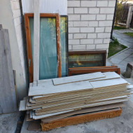 Išvežti senas baldų plokštes, sofas, laminatą, duris ir t.t.