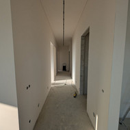 Reikalingas grindų lygynimas (iki 10mm) apie 100kv išliginamuoju mišiniu